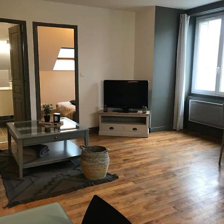 Logement A Brive, Proche Centre-Ville Et Gare, Avec Climatisation - Internet Fibre - Stationnements Gratuit Bagian luar foto